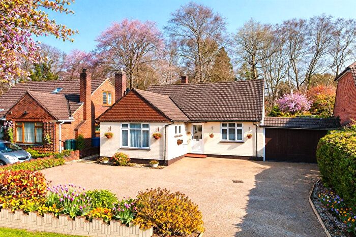 4 Bedroom Detached House For Sale In Prospect Road, Farnborough, Hampshire, GU14