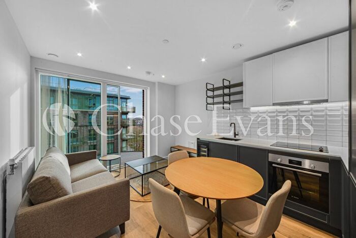 1 Bedroom Flat To Rent In Cairncross House, Townsend Road, Kidbrooke Village, London, SE3