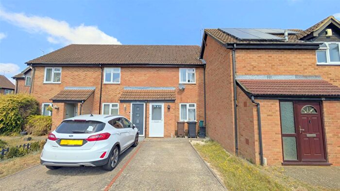 2 Bedroom Terraced House To Rent In Twyford Road, St.Albans, AL4
