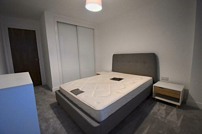 1 Bedroom Flat To Rent In Th Floor, Churchill Place, Churchill Way, Basingstoke, RG21