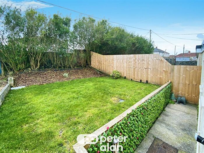 3 Bedroom Semi-Detached House To Rent In Trenant, Aberdare, CF44