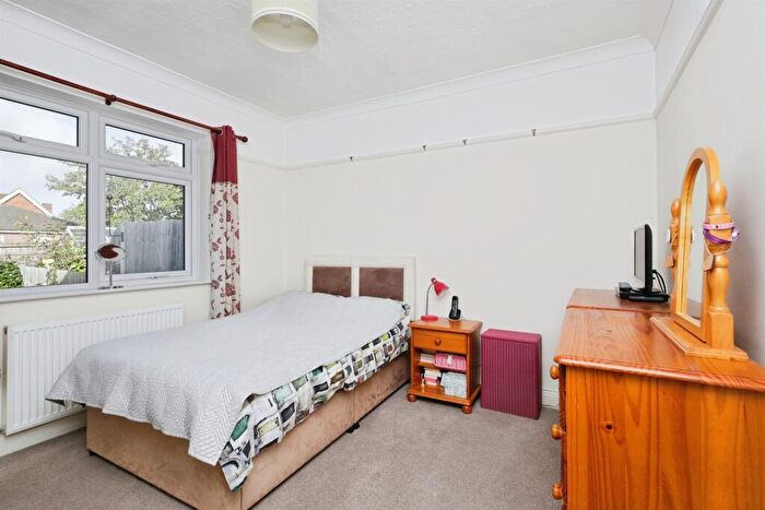 2 Bedroom Semi-Detached Bungalow For Sale In Stoney Lane, Hailsham, BN27