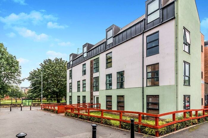 2 Bedroom Apartment To Rent In Hollies Lane, Salford, M5