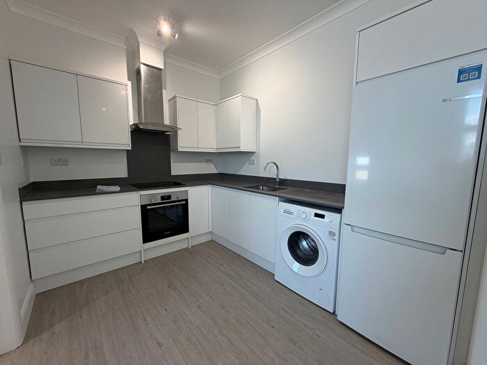 1 Bedroom Flat To Rent In Marine Parade West, Clacton-On-Sea, CO15