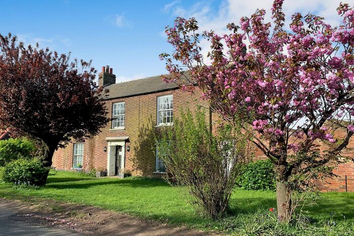 4 Bedroom Detached House For Sale In School Road, St. Johns Fen End, Wisbech, PE14