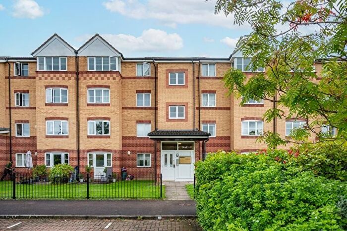 1 Bedroom Flat To Rent In Peatey Court, Princes Gate, High Wycombe, HP13