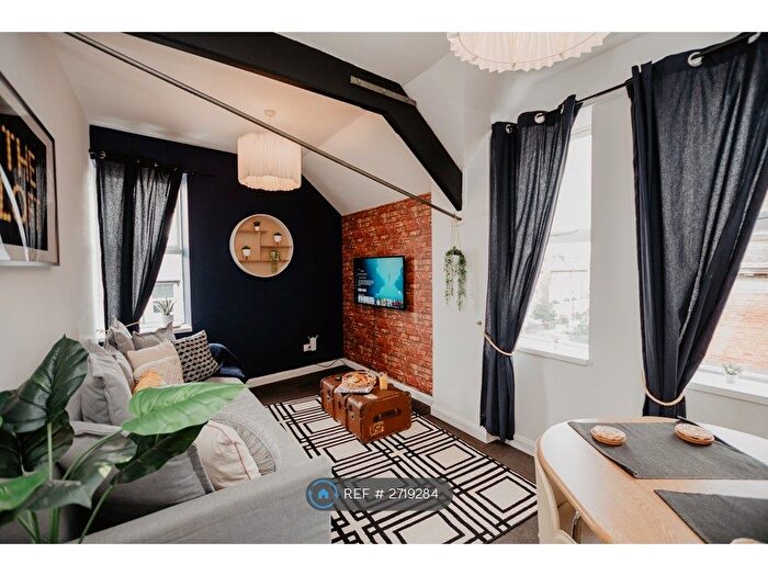 1 Bedroom Flat To Rent In Lord Nelson Street, Nottingham, NG2