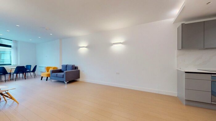 2 Bedroom Flat To Rent In New Horizons Court, Brentford, TW8