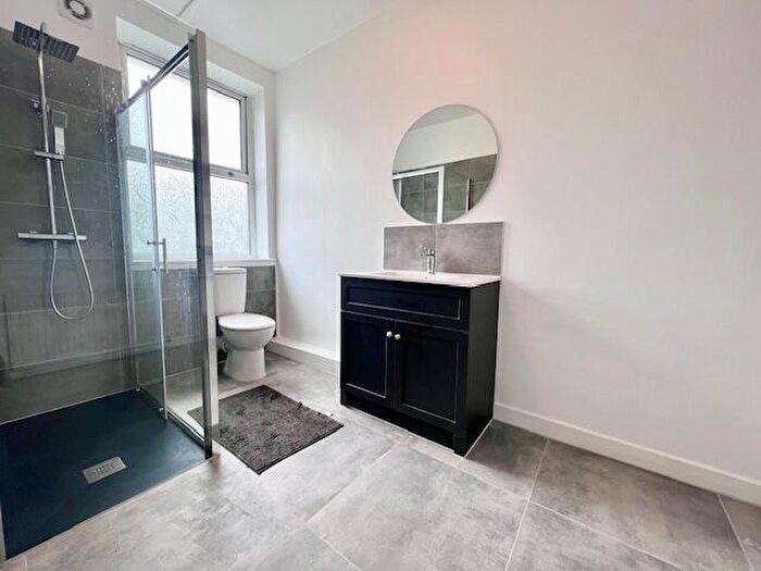 4 Bedroom House To Rent In Charlotte Road, Sheffield, S2