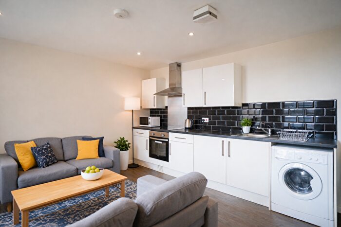 2 Bedroom Flat To Rent In Flat, Croft Buildings, Hawley Street, S1
