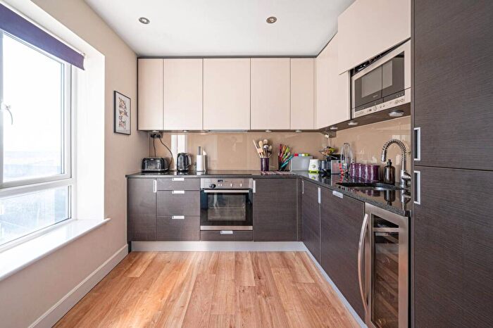 2 Bedroom Flat For Sale In Aerodrome Road, Colindale, London, NW9