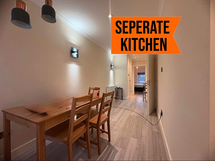 3 Bedroom Flat To Rent In Hanwell, W7