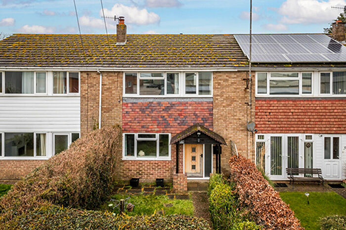 3 Bedroom Terraced House For Sale In Lake Lane, Barnham, PO22