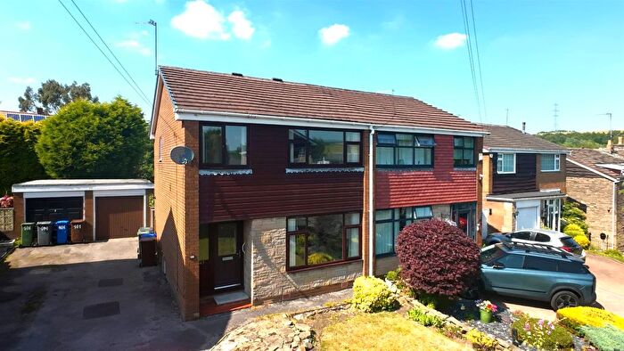 3 Bedroom Semi-Detached House For Sale In Old Road, Ashton-Under-Lyne, OL6