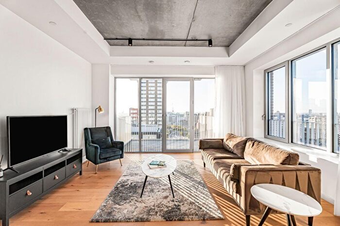 3 Bedroom Flat For Sale In Goodluck Hope, Orchard Place, E14