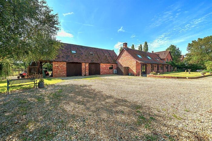 5 Bedroom Semi-Detached House For Sale In Steeple Ashton, Trowbridge, BA14