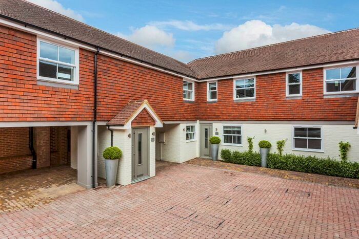 1 Bedroom Flat To Rent In Eastwood Road, Bramley, Guildford, GU5