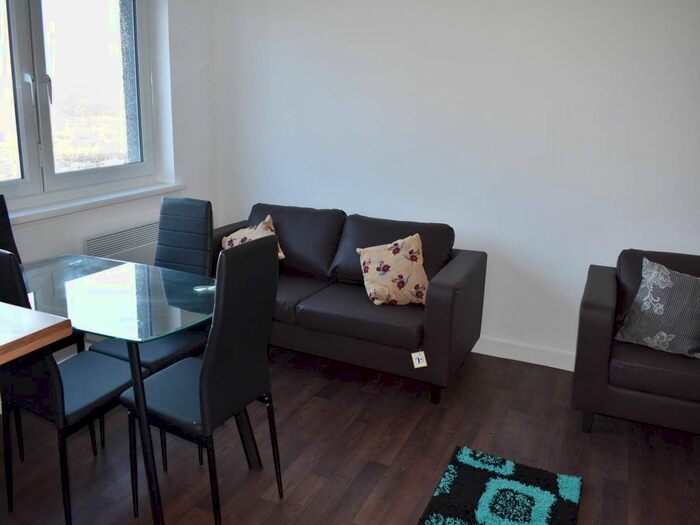1 Bedroom Flat To Rent In Parkwood Rise, Keighley, BD21
