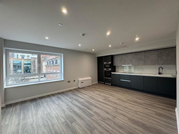 2 Bedroom Apartment To Rent In Caversham Road, Reading, RG1