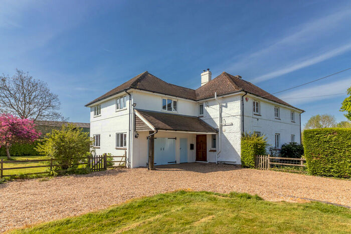 5 Bedroom Detached House To Rent In Hattingley Road, Hattingley, GU34