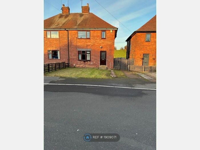 3 Bedroom Semi-Detached House To Rent In Fairview Avenue, Batley, WF17