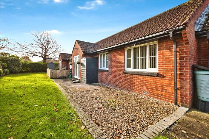 2 Bedroom Bungalow For Sale In Monks Way, Burnham-On-Sea, TA8