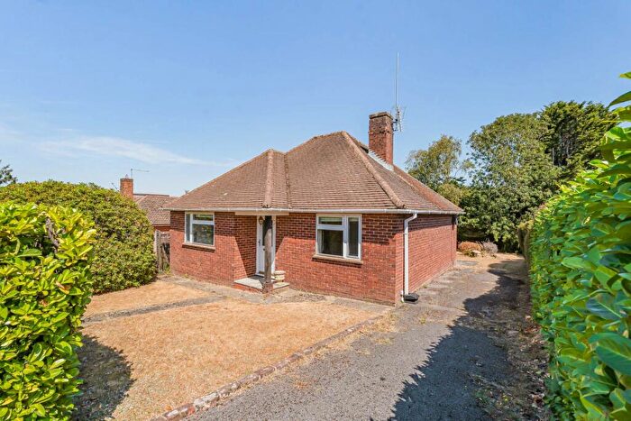 2 Bedroom Bungalow For Sale In Grove End Road, Farnham, Surrey, GU9