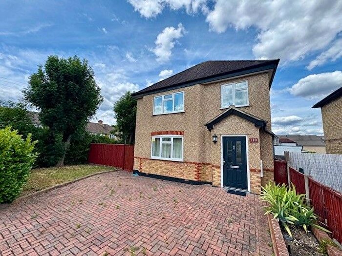 3 Bedroom Detached House To Rent In Oakdene Road, Uxbridge, UB10