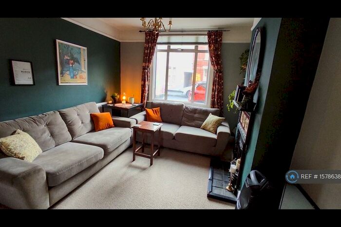 2 Bedroom Terraced House To Rent In Gladstone Street, Bedford, MK41