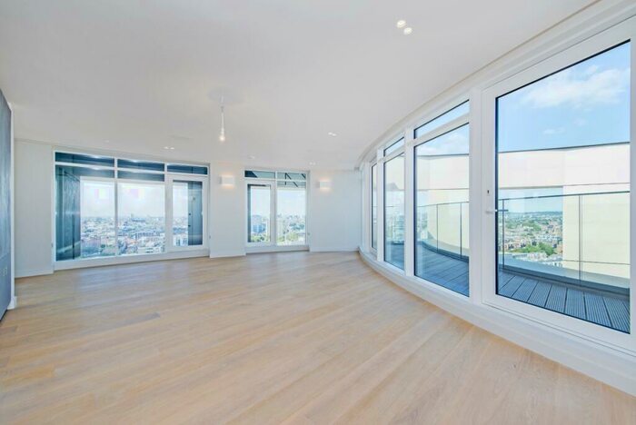 5 Bedroom Apartment To Rent In City Road Old Street, EC1V