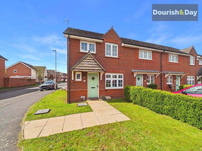 3 Bedroom Terraced House For Sale In Reed Drive, Stafford, ST16