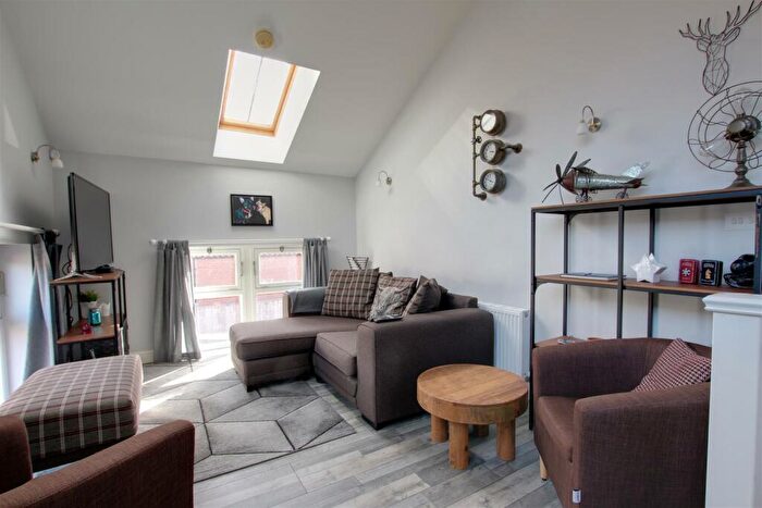 2 Bedroom End Of Terrace House For Sale In South Street, Alford, LN13