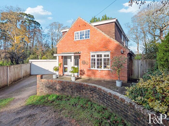 4 Bedroom Detached House For Sale In North Lodge Drive, Ascot, SL5