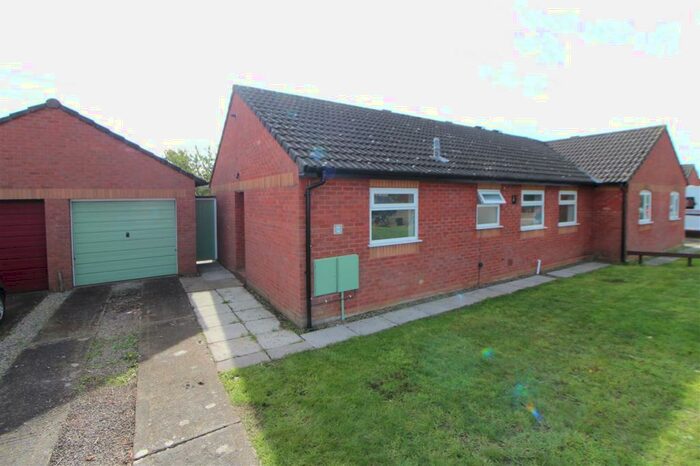 3 Bedroom Bungalow To Rent In Sunnycroft, Portskewett, NP26