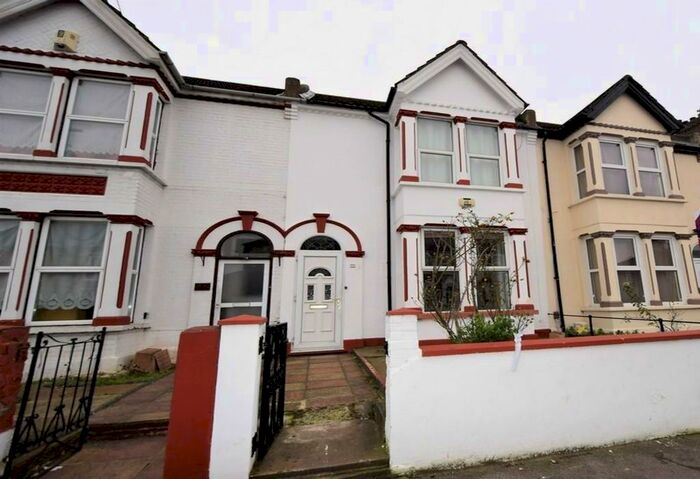 4 Bedroom Terraced House To Rent In Pelham Road, Gravesend, Kent, DA11