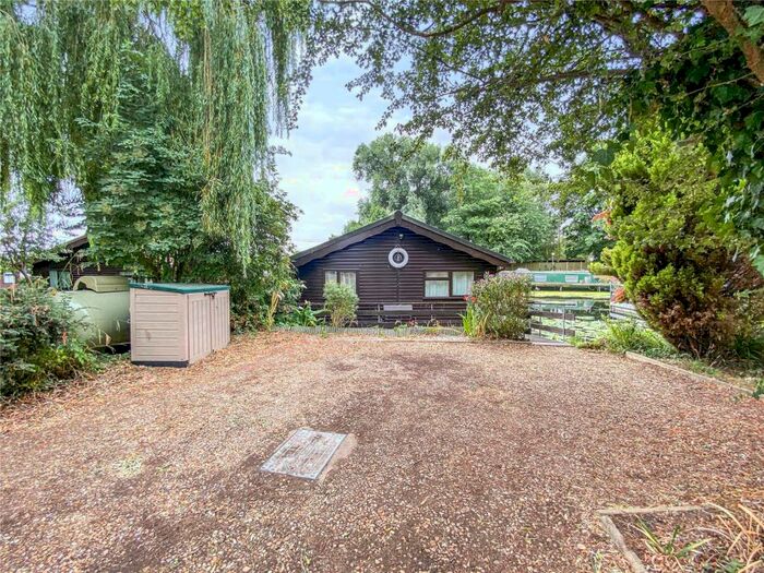 2 Bedroom Detached House For Sale In Banks End, Wyton, Huntingdon, Cambridgeshire, PE28