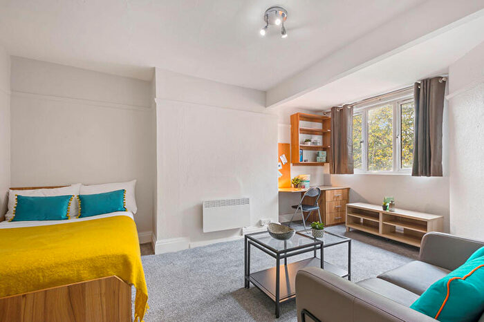 1 Bedroom House To Rent In St Johns Terrace, Leeds, LS3