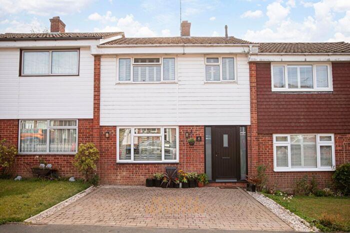 3 Bedroom Terraced House For Sale In Beech Gardens, Crawley Down, RH10