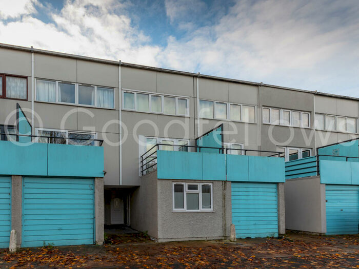 3 Bedroom Terraced House To Rent In Lindsey Close, Mitcham, CR4