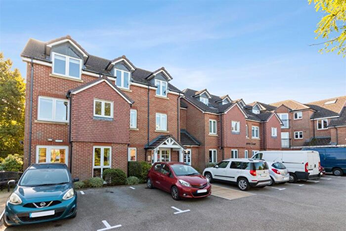 1 Bedroom Retirement Property For Sale In Vicarage Lane, Hailsham, BN27