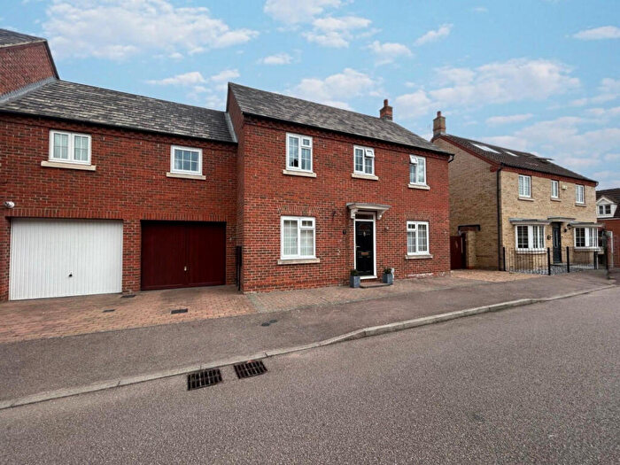 4 Bedroom Detached House For Sale In Chesterfield Way, Eynesbury, PE19