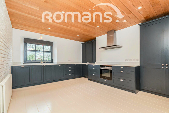 2 Bedroom Apartment To Rent In Pembroke Road, Clifton, BS8