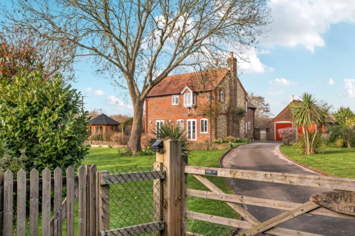 4 Bedroom Detached House For Sale In Foxbury Lane, Emsworth, PO10