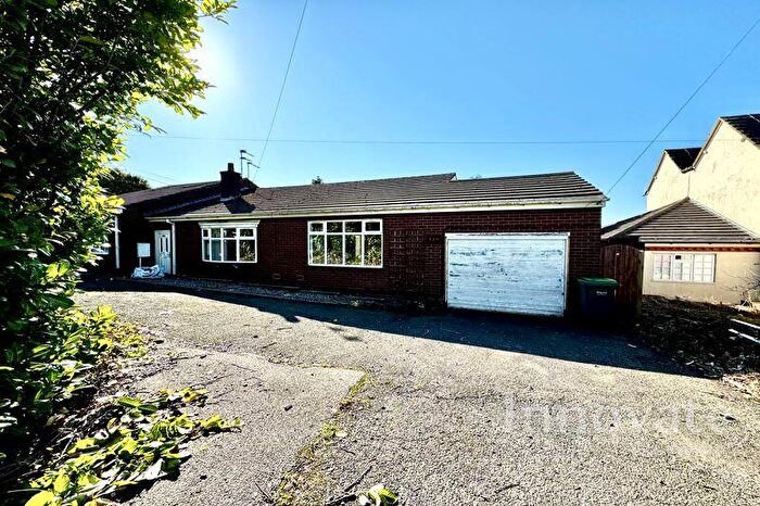 2 Bedroom Bungalow To Rent In Oakham Road, Oldbury, B69