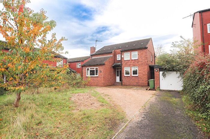 4 Bedroom Detached House To Rent In St. Peters Court, Leeds, West Yorkshire, LS11