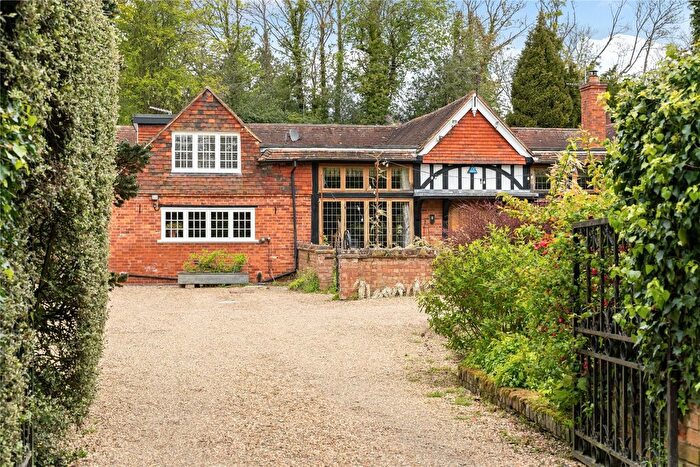 4 Bedroom Semi-Detached House To Rent In North Road, Goudhurst, TN17