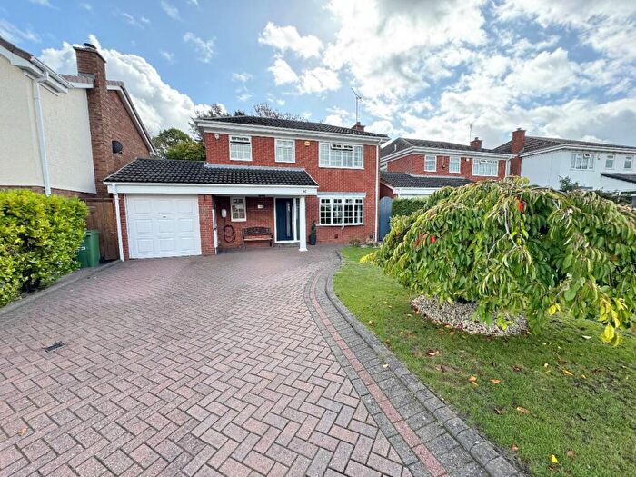 4 Bedroom Detached House For Sale In Luddington Road, Solihull, B92