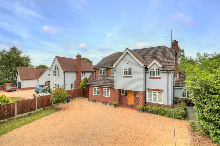 5 Bedroom Detached House For Sale In Goat Hall Lane, Chelmsford, Essex, CM2