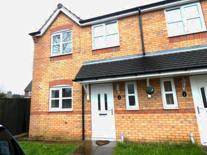 3 Bedroom Semi-Detached House To Rent In Portland Heights, Huthwaite, NG17