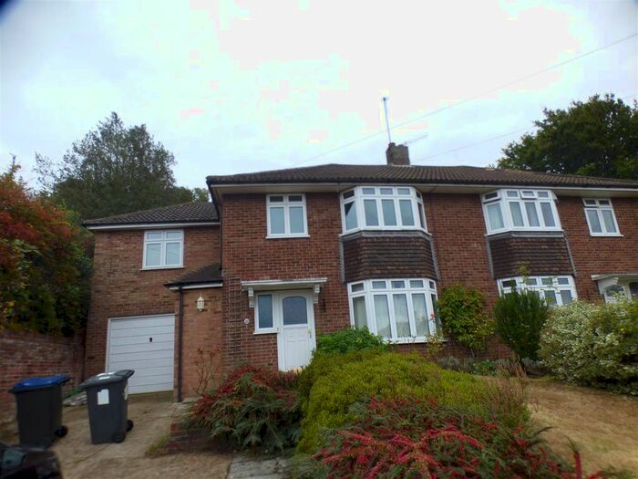 5 Bedroom Semi-Detached House To Rent In St. Martins Close, Canterbury CT1